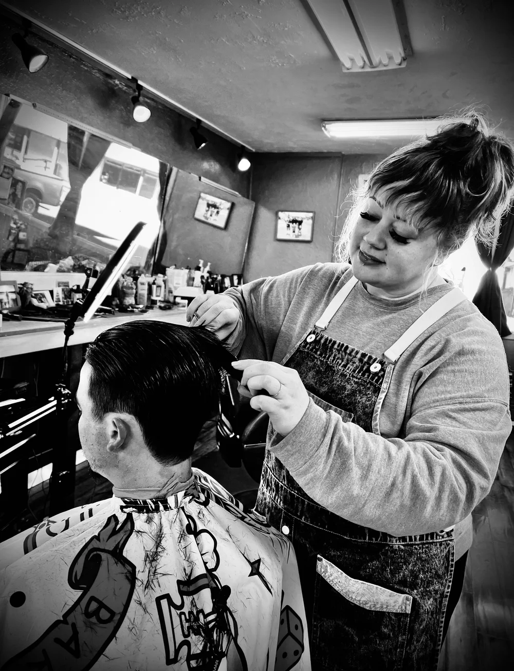 Melissa – Barber at Young Cutz